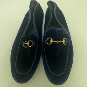 Authentic Gucci Jordaan blue velvet loafer size 38